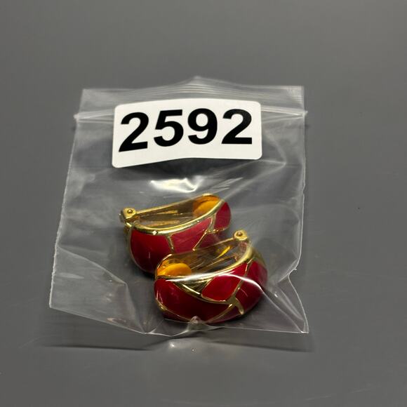 Vintage Red Enamel Clip On Earrings Women Gold Tone Abstract‎ Geometric Design - Picture 7 of 7